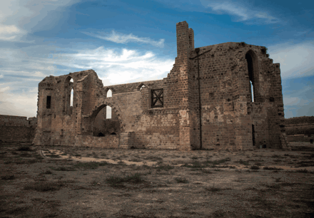 ERKAN ÇELIKERI - TARİH, Mağusa ve Maraş’ın Tarihi Dokusu ve Anıtları