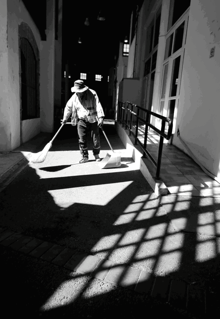 ŞAZIYE KOFALI - TEMIZLIK İMANDAN GELIR - Başarı Ödülü, Lefkoşa’da Yaşam