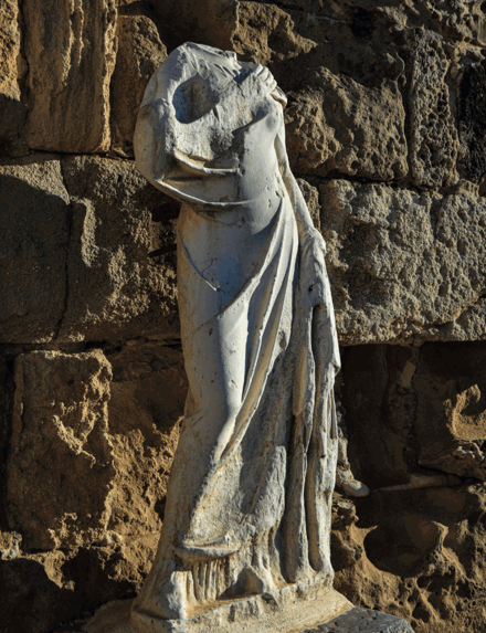 VEYSI CANATEŞ - SALAMİS GÜZELİ, Mağusa ve Maraş’ın Tarihi Dokusu ve Anıtları