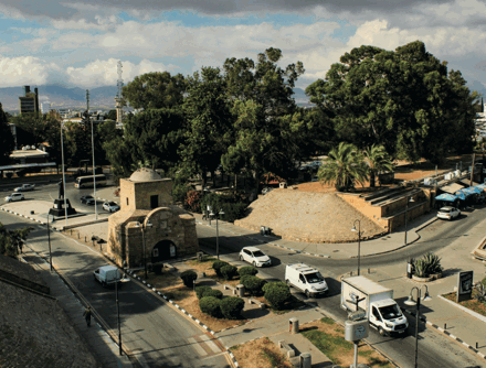 EMINE KASAP - MEYDAN, Lefkoşa’da Tarihsel Dokusu ve Anıtları