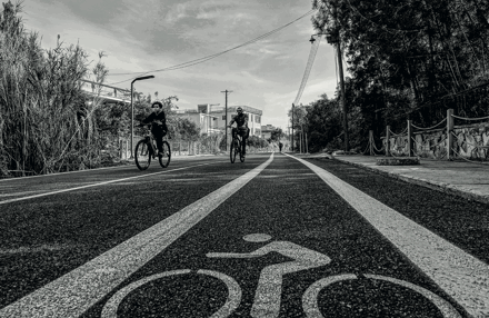 VEYSI CANATEŞ - MARAŞ’TA BISIKLETLILER, Mağusa ve Maraş’ta Yaşam