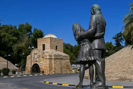 ŞERIF ÖZEGE - SEVGİ - Başarı Ödülü, Lefkoşa’da Tarihsel Dokusu ve Anıtları